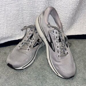 Brooks Ghost 15 Mens 13 D Shoes Gray Running Walking Gym Sneaker Cushion